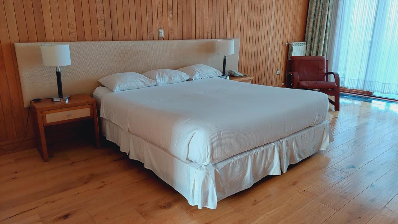 Hotel Y Cabanas Llanuras De Diana - Caja Los Andes Puerto Natales Exterior foto